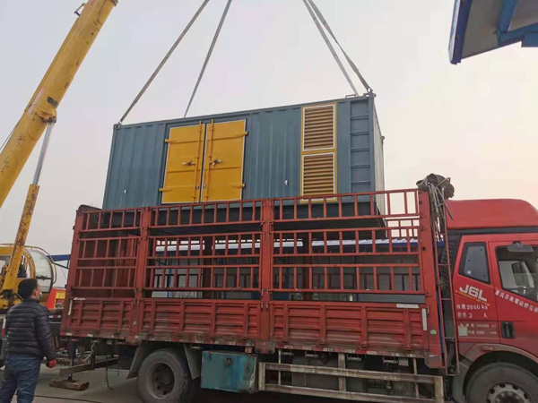 惠农如何根据测量要求选择合适的电压表量程？