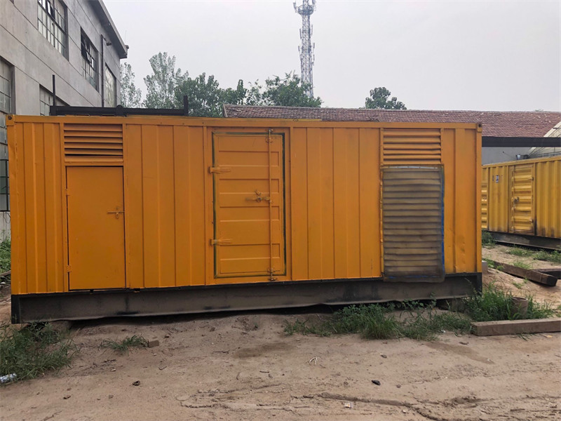 惠农发电机出租进行负载测试时，电瓶电量不足的具体判断标准是什么？