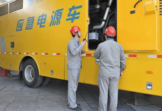 惠农如何清理被灰尘覆盖的机油散热器？